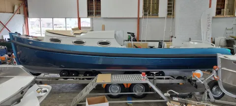 Van Vossen Naveta 850